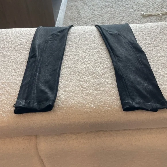 David Lerner Faux Leather Biker Leggings with Ankle Zip - Women’s Size S - Picture 7 of 13